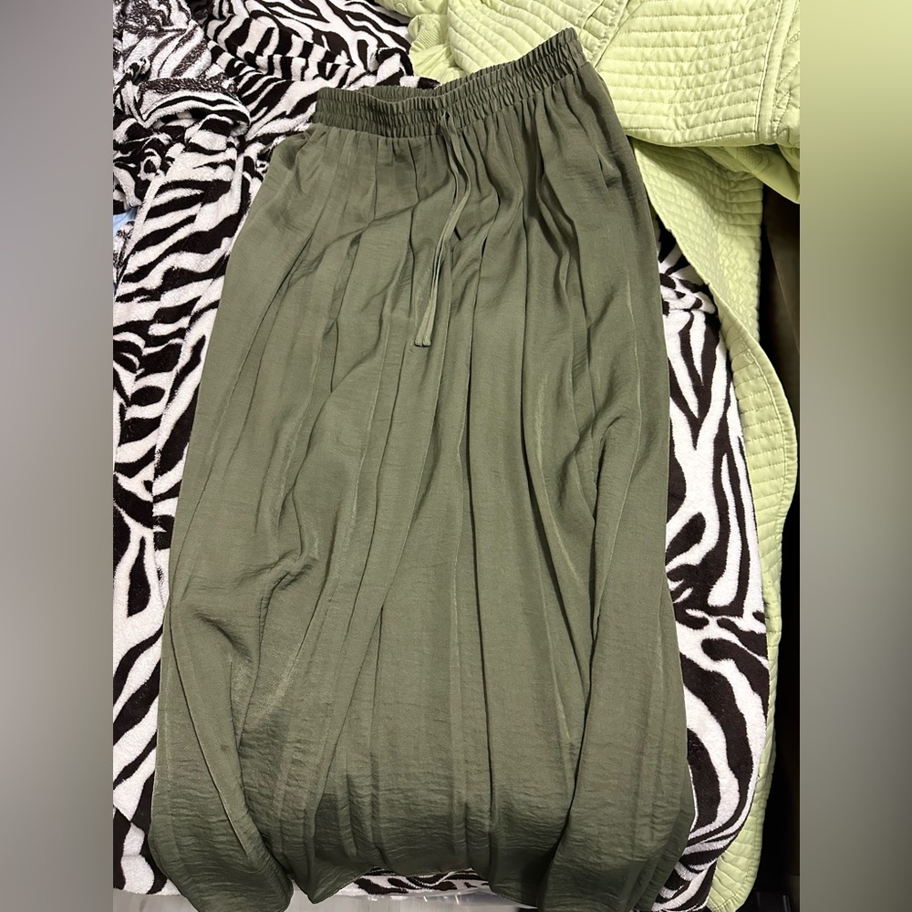 Green Skirt
